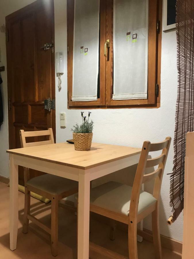 Apartamento En Corrala Madrid Eksteriør billede
