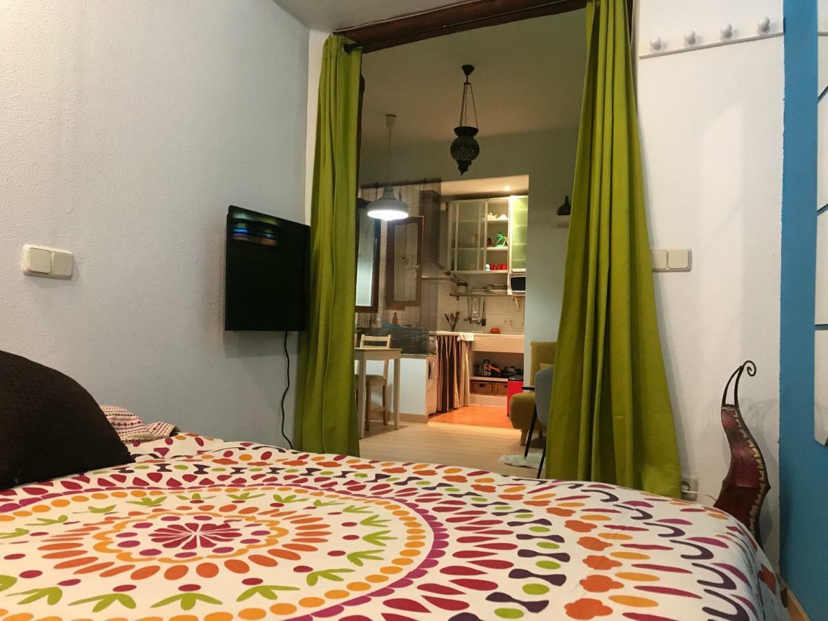 Apartamento En Corrala Madrid Eksteriør billede