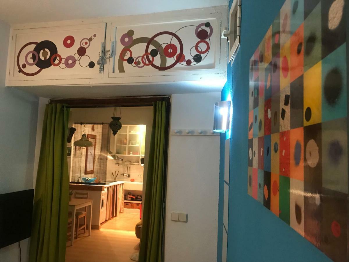 Apartamento En Corrala Madrid Eksteriør billede